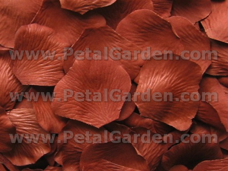 Spice silk rose petals