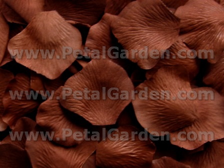 Brownie silk rose petals